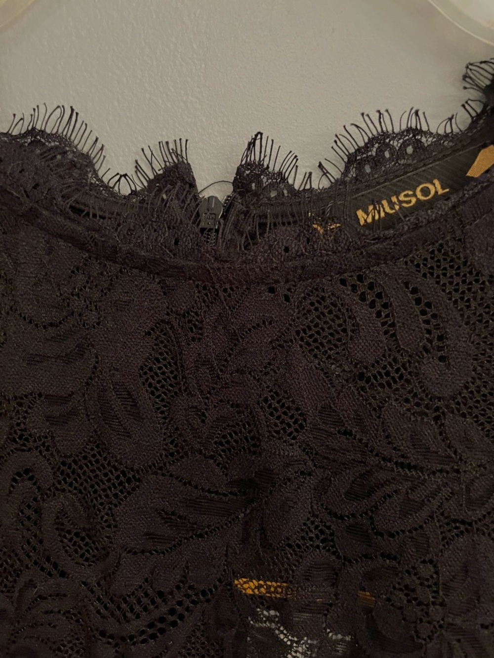 Miusol Black Lace Formal Evening Dress - Picture 8 of 16